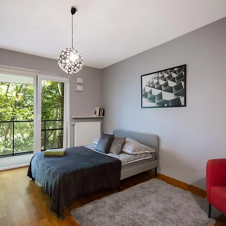 Clicktheflat Artistic Estate *