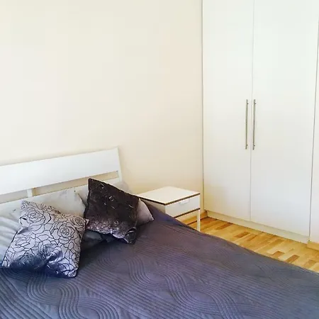 Clicktheflat Artistic Estate